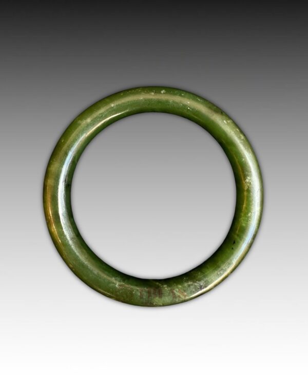 Green Nephrite Jade Bangle