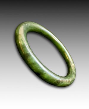 Green Nephrite Jade Bangle