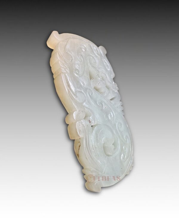 White Nephrite jade toggle with dragon