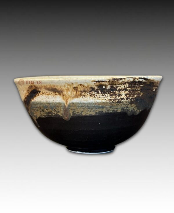 Splash glazed tea bowl