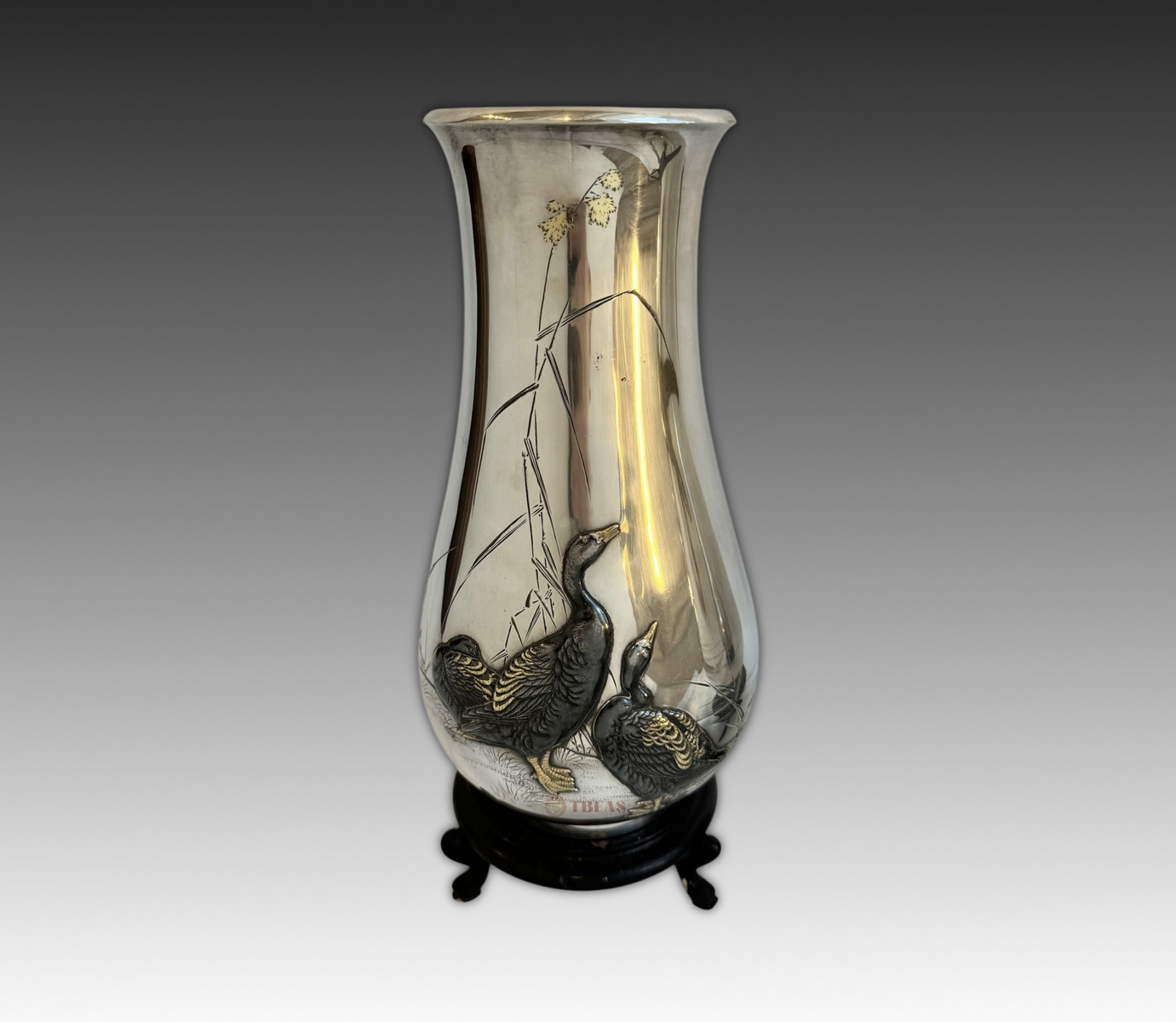 Pair of pure silver presentation vases with Tomo box