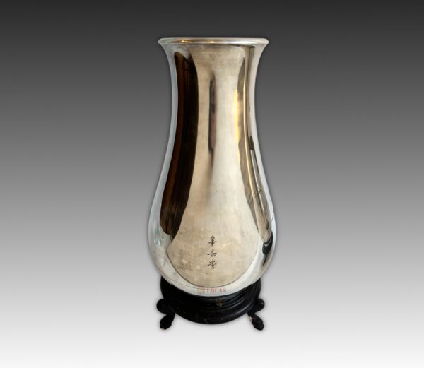Pair of pure silver presentation vases with Tomo box