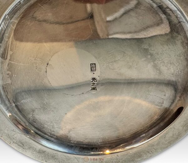 Pair of pure silver presentation vases with Tomo box