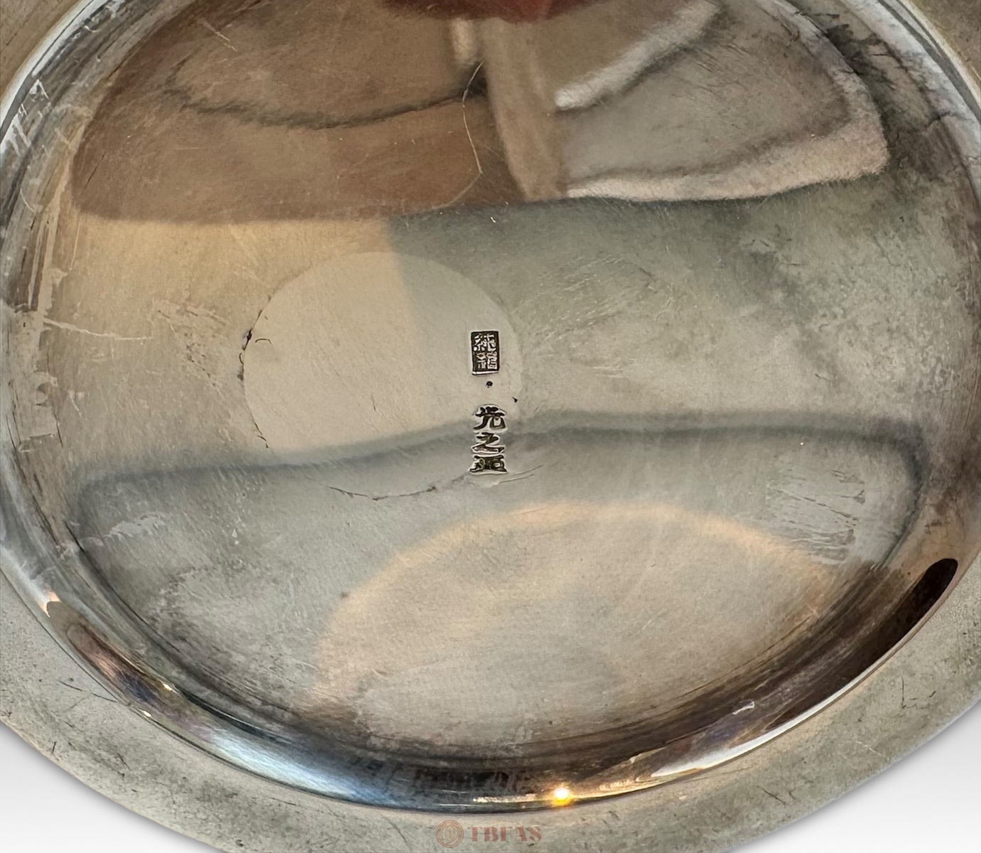 Pair of pure silver presentation vases with Tomo box
