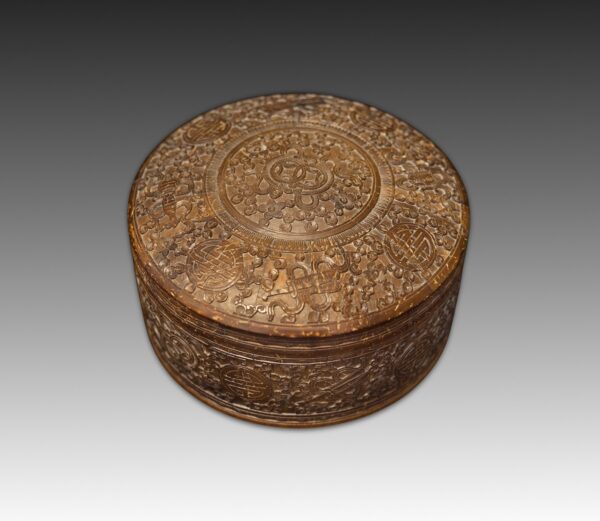 Carved Round Scholar's Box
