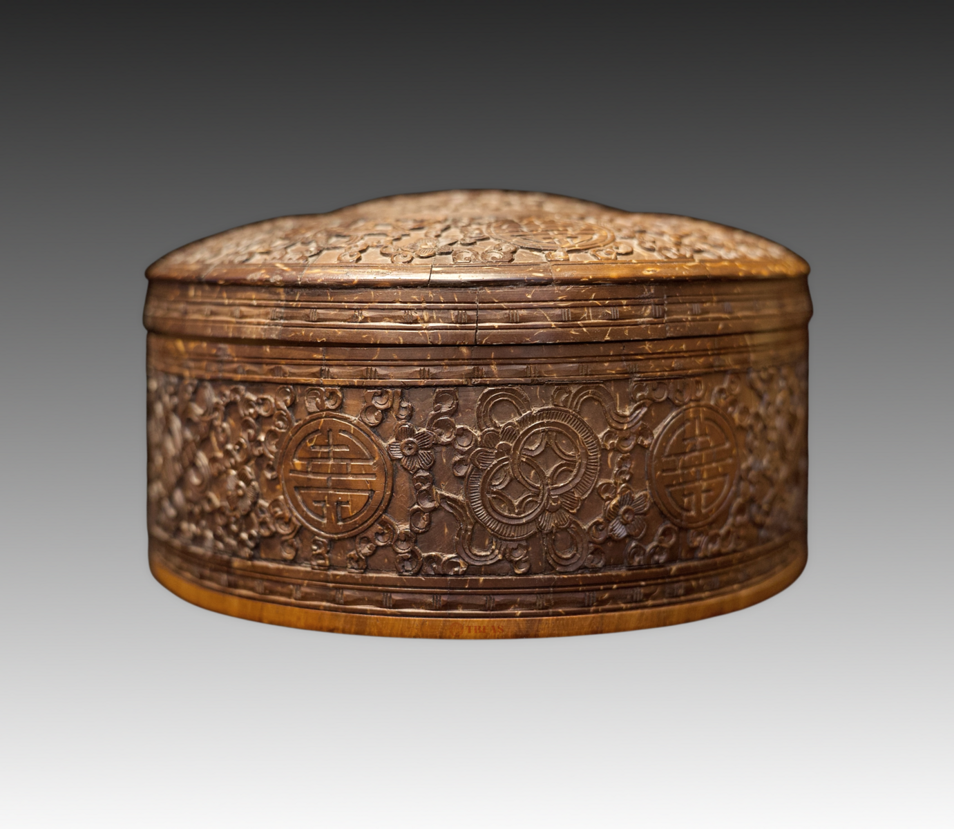 Carved Round Scholar's Box